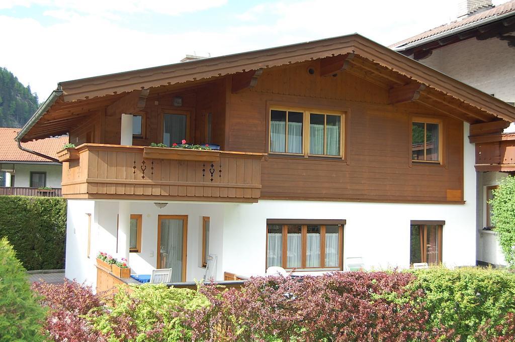 Landhaus Alpenrose Mayrhofen Exteriér fotografie